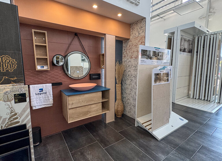 Laguna GyőrCoycama Hole, Marazzi Chill